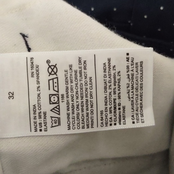 NWT Old Navy Size 32 Ultimate Slim Built-In Flex 10" Inseam Navy Polk Dot Shorts - Picture 12 of 13